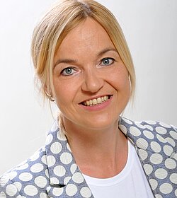 Cornelia Kerschbaumer Cornelia Kerschbaumer
